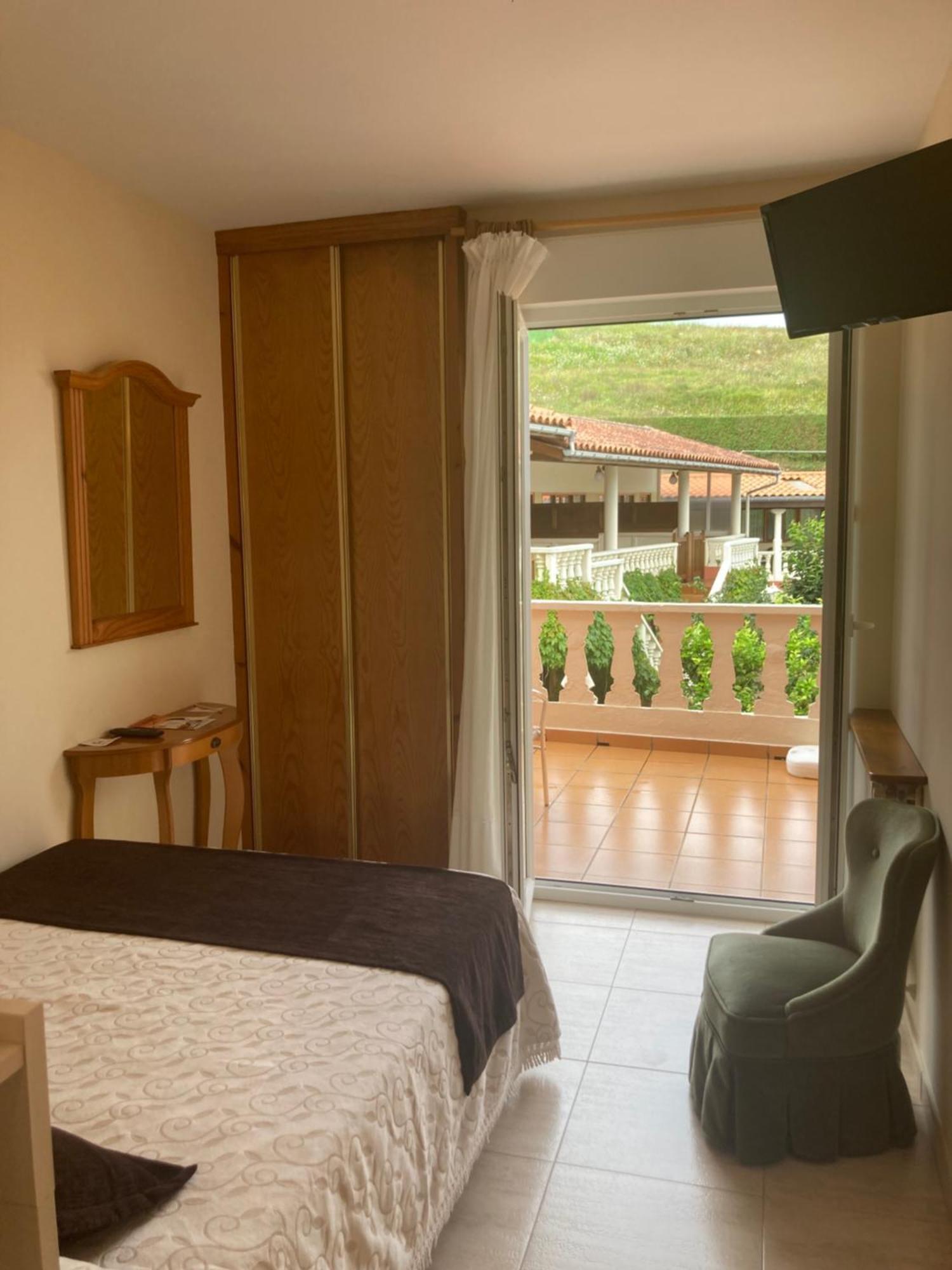 Hotel El Refugio 3 Estrellas Cóbreces Extérieur photo